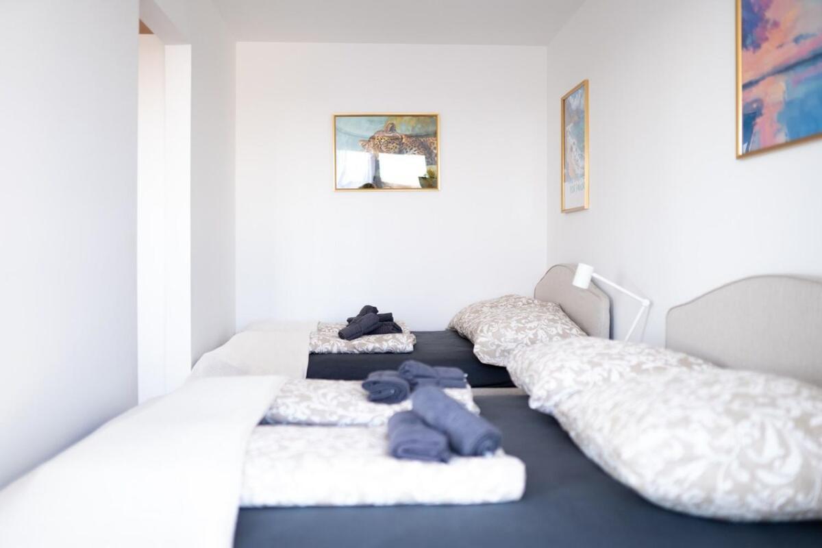 W Design With Balcony & Free Parking Apartment Wien